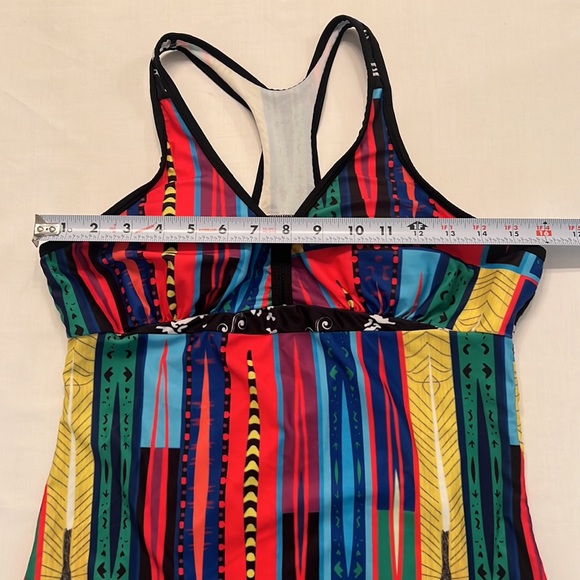 U30- 2 Large Tankini Tops: 1) Hula Honey Halter 2) Unbranded Racerback - Picture 10 of 14